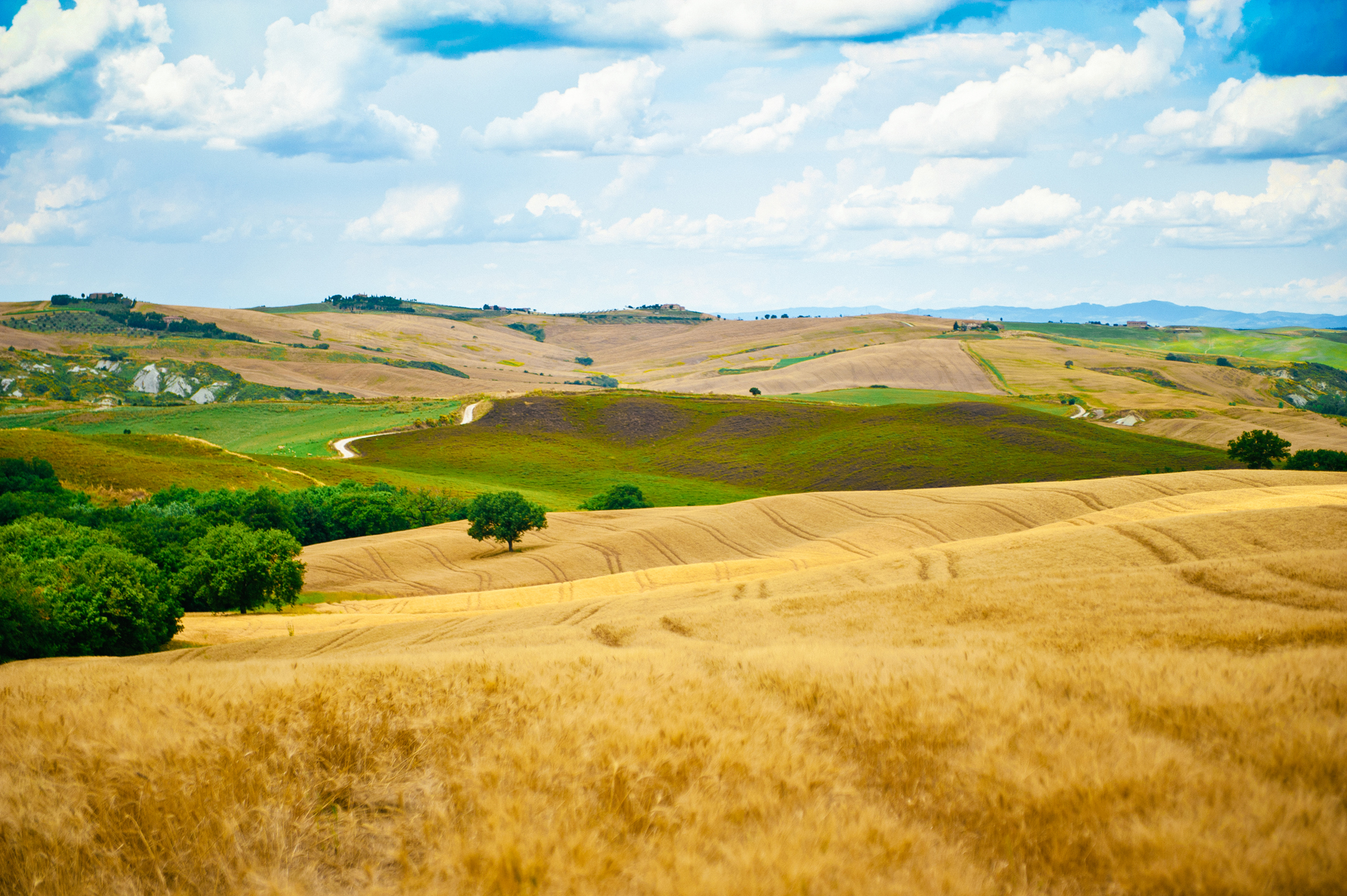 tuscany toscana italy field clouds field
